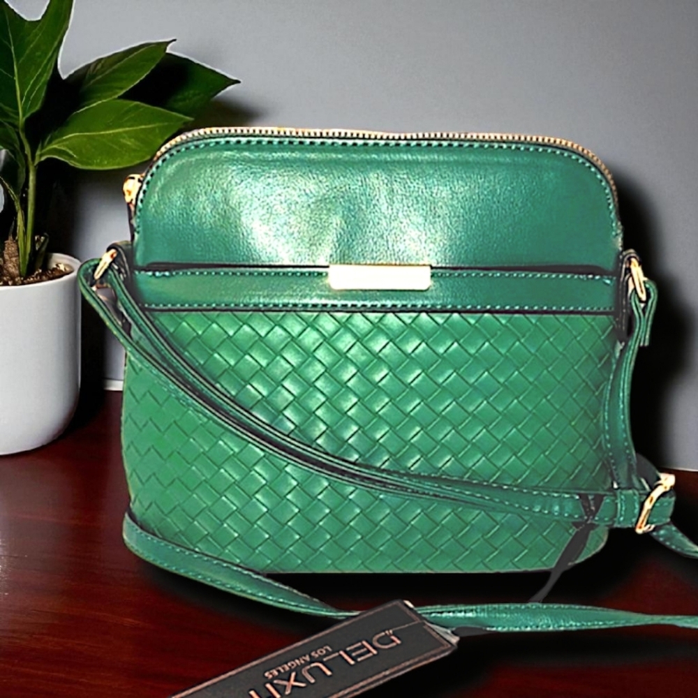 ✳️ NWT! Deluxity L.A. Crossbody Bag In Green - Picture 11 of 11